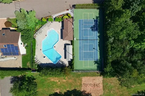 12 Princeton Drive Syosset NY 11791