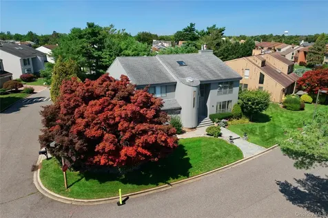 12 Princeton Drive Syosset NY 11791