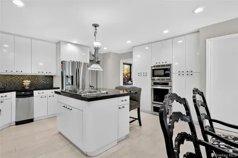 12 Princeton Drive Syosset NY 11791