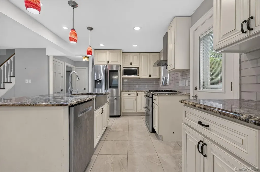 175 Wardwell Road Mineola NY 11501