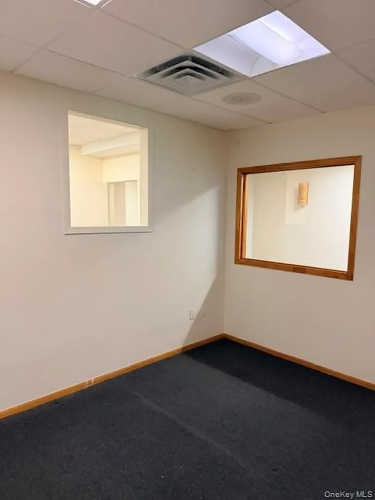 29 E Merrick Road Valley Stream NY 11580