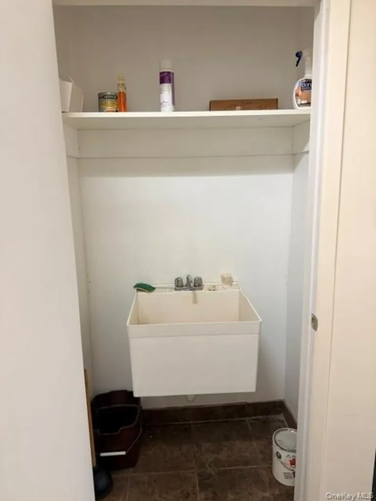 29 E Merrick Road Valley Stream NY 11580