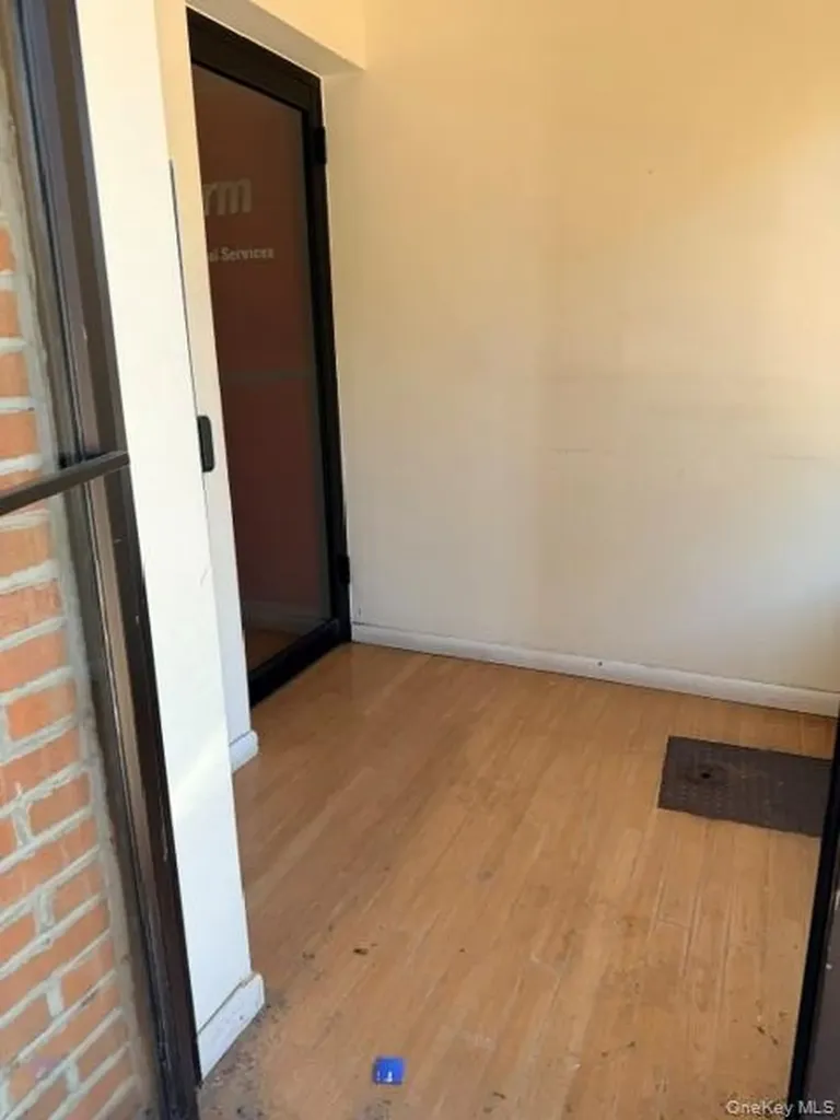 29 E Merrick Road Valley Stream NY 11580