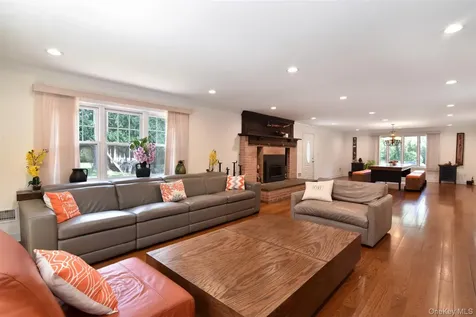 23 Barnaby Lane Hartsdale NY 10530