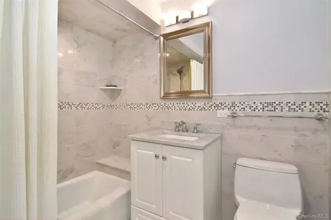23 Barnaby Lane Hartsdale NY 10530
