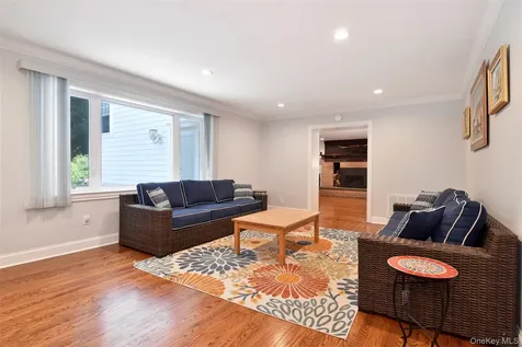 23 Barnaby Lane Hartsdale NY 10530