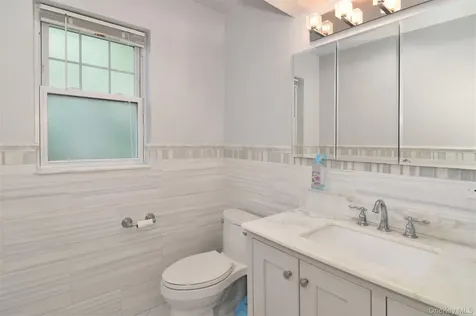 23 Barnaby Lane Hartsdale NY 10530