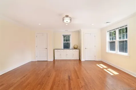 23 Barnaby Lane Hartsdale NY 10530