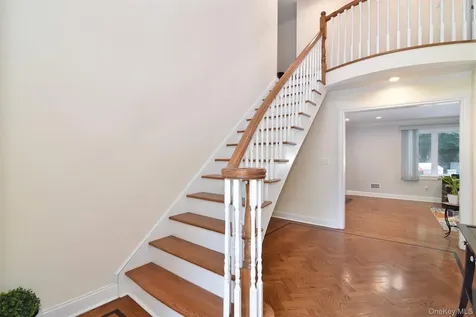 23 Barnaby Lane Hartsdale NY 10530