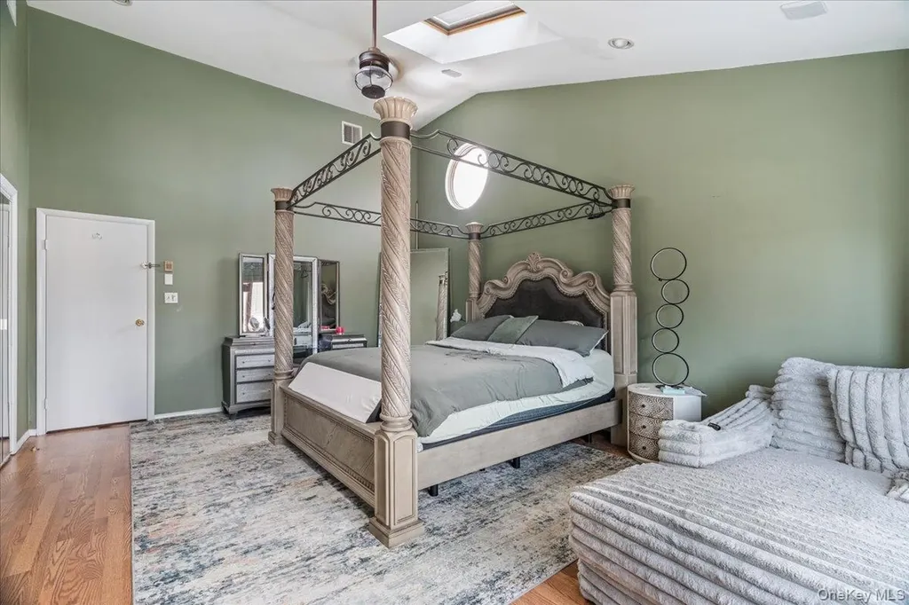 117 Gordon Place Freeport NY 11520