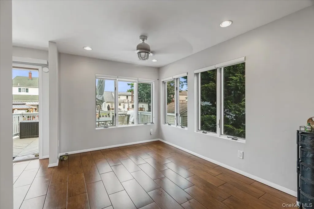 117 Gordon Place Freeport NY 11520