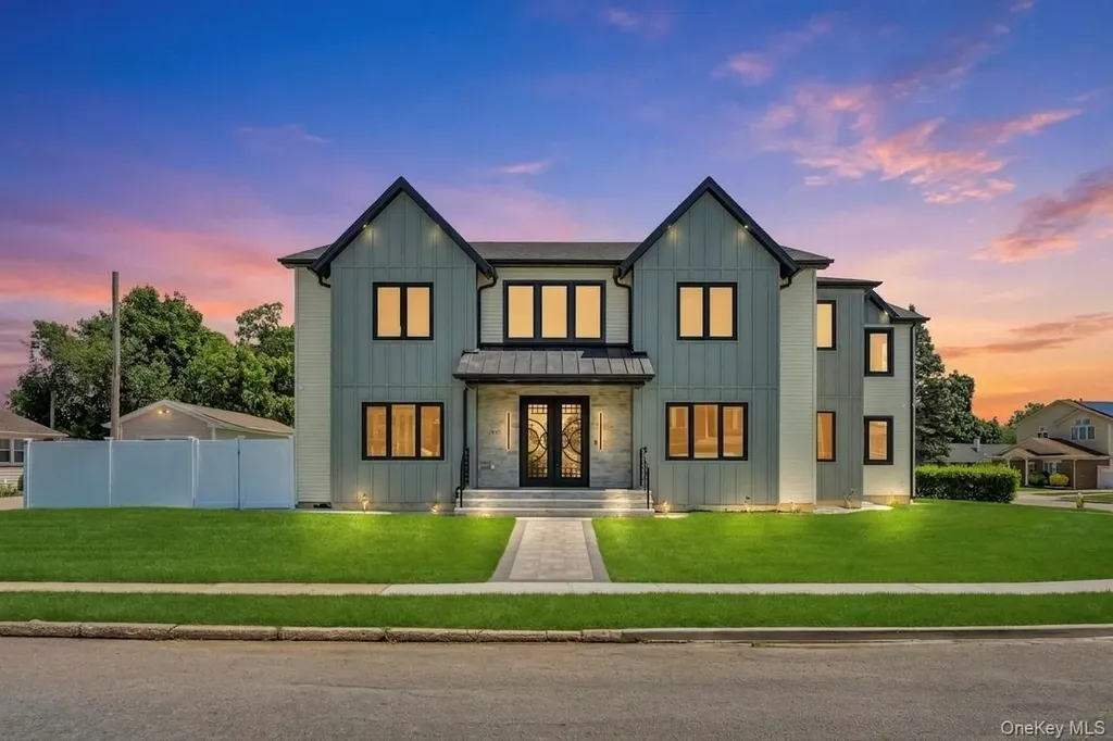 2497 Balsam Avenue East Meadow NY 11554