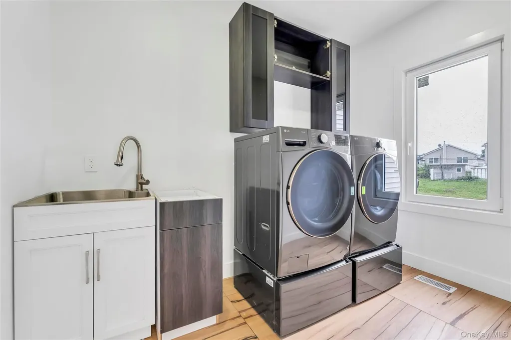 2497 Balsam Avenue East Meadow NY 11554
