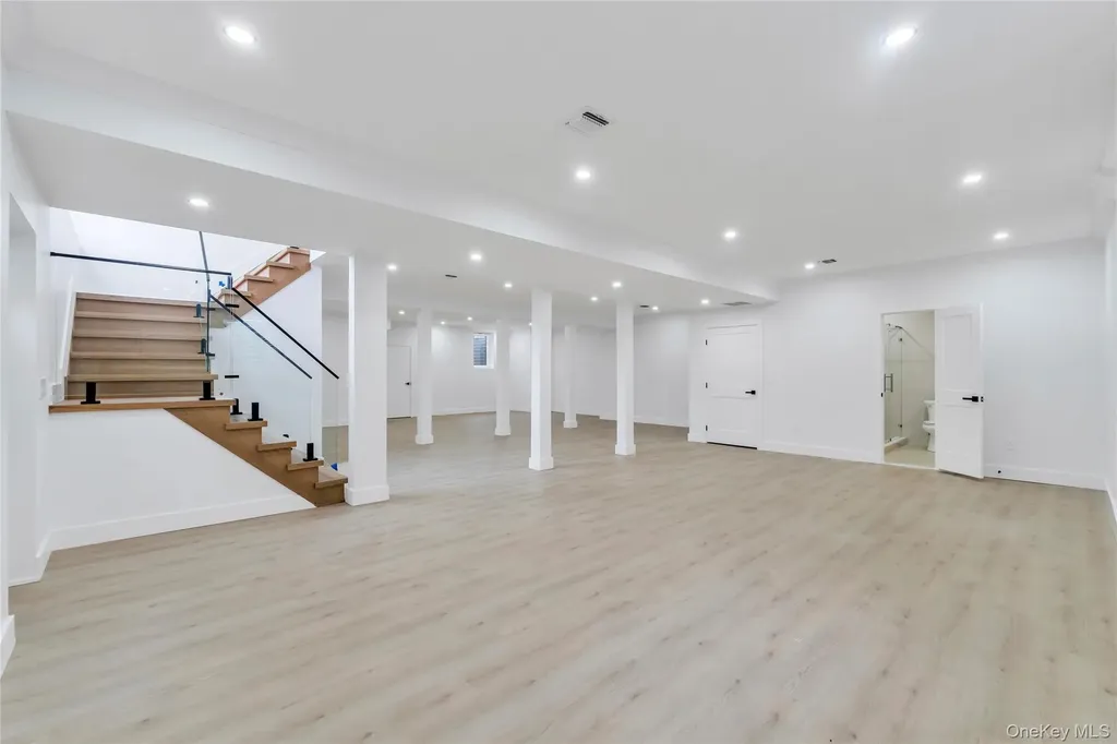 2497 Balsam Avenue East Meadow NY 11554