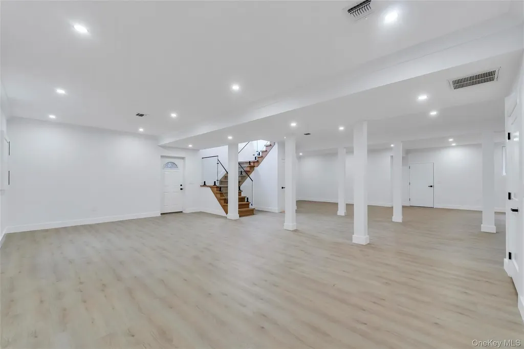 2497 Balsam Avenue East Meadow NY 11554