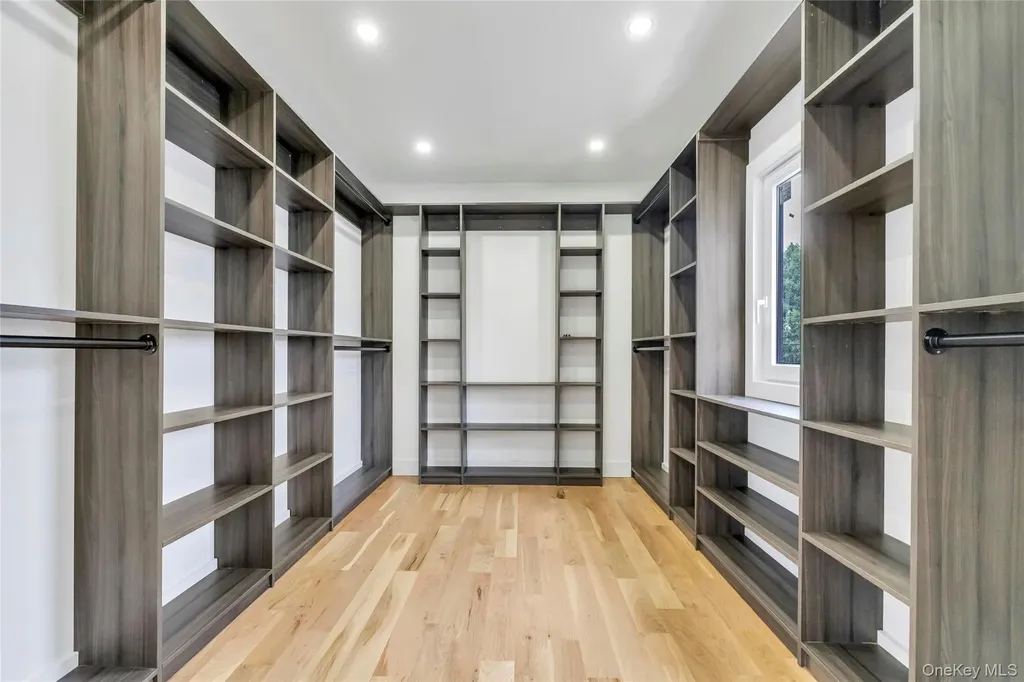 2497 Balsam Avenue East Meadow NY 11554