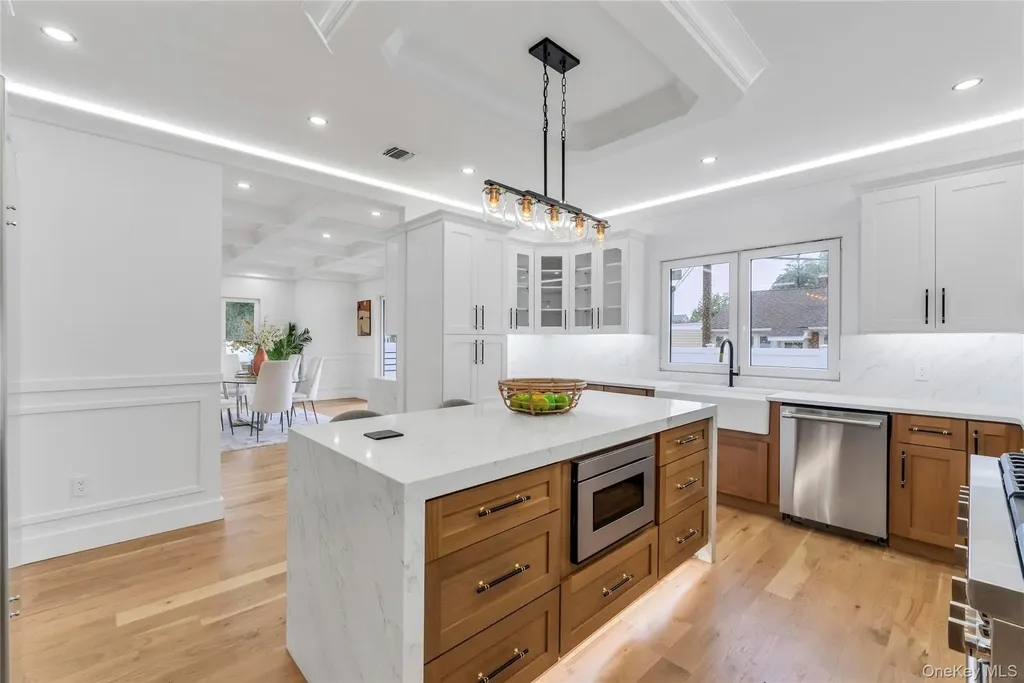 2497 Balsam Avenue East Meadow NY 11554