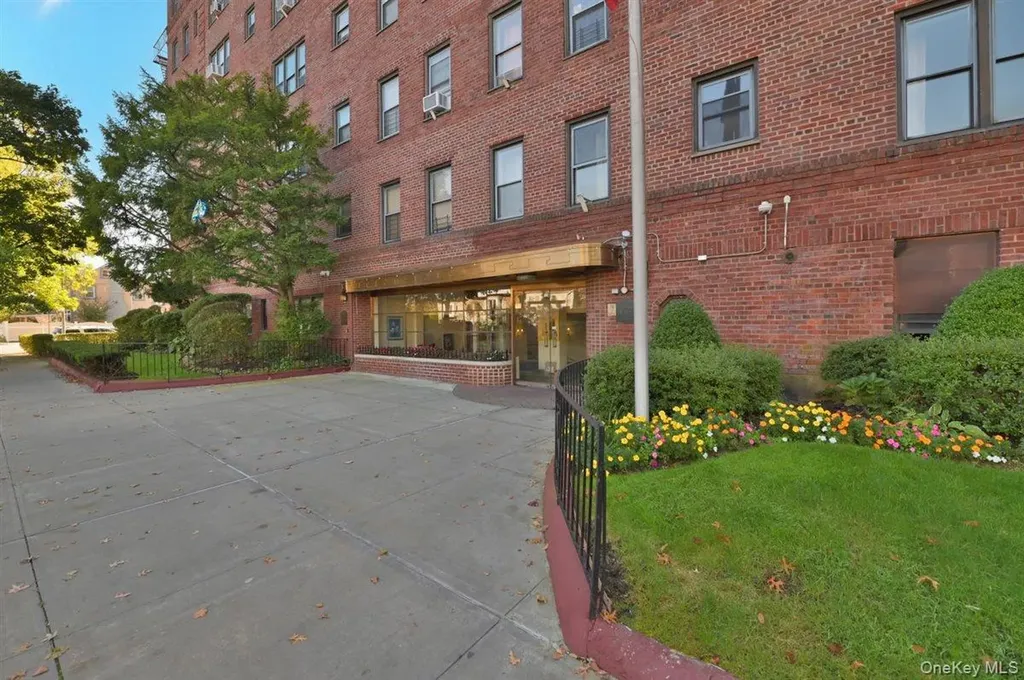 143-50 Hoover Avenue Briarwood NY 11435