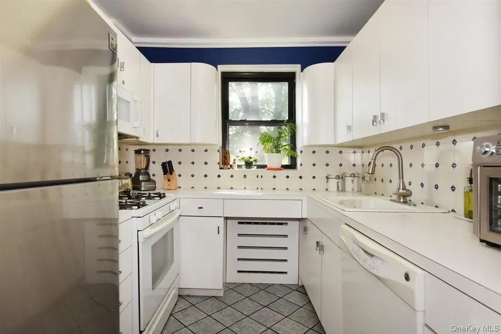143-50 Hoover Avenue Briarwood NY 11435