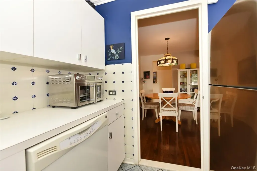 143-50 Hoover Avenue Briarwood NY 11435