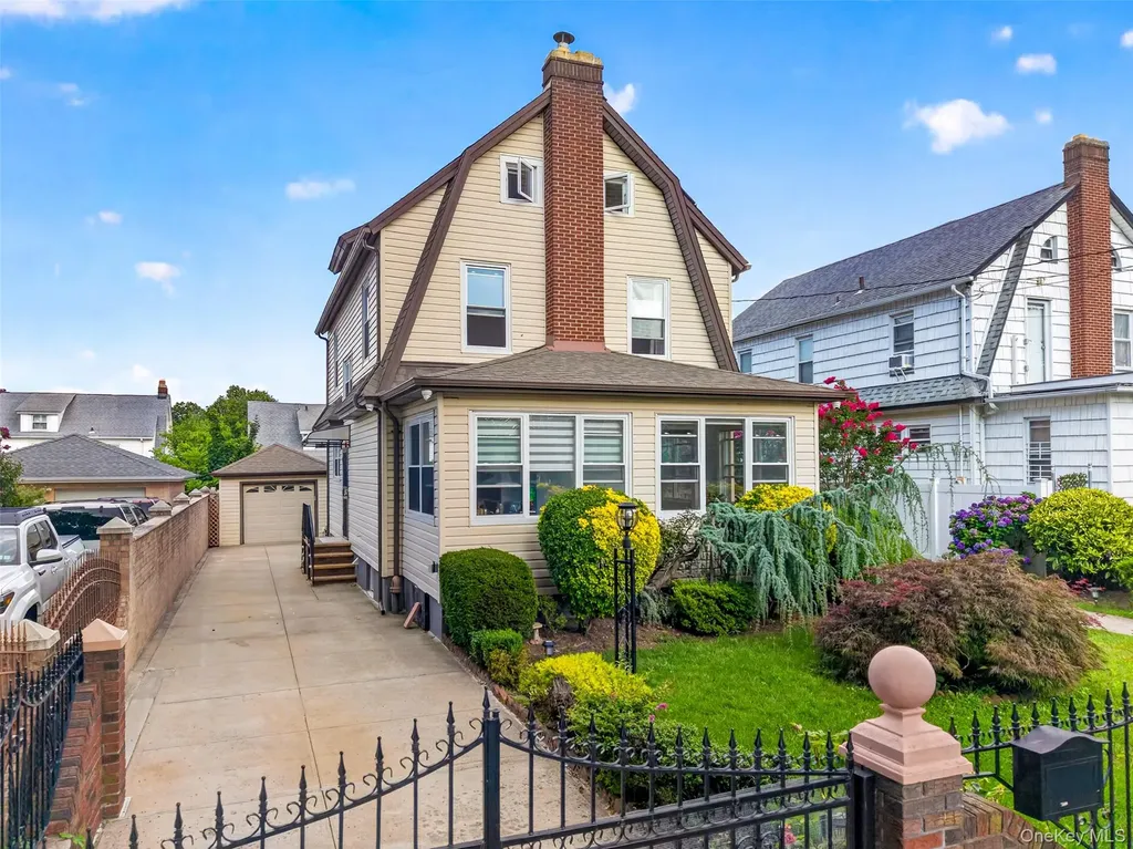 3569 161st Street Flushing NY 11358