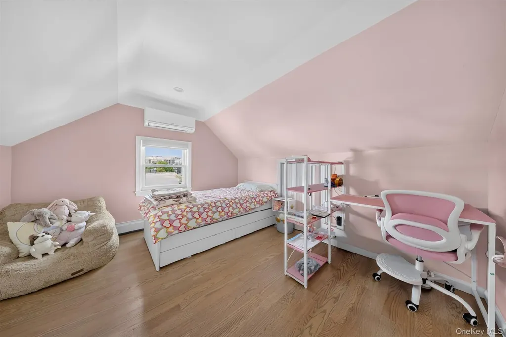 3569 161st Street Flushing NY 11358