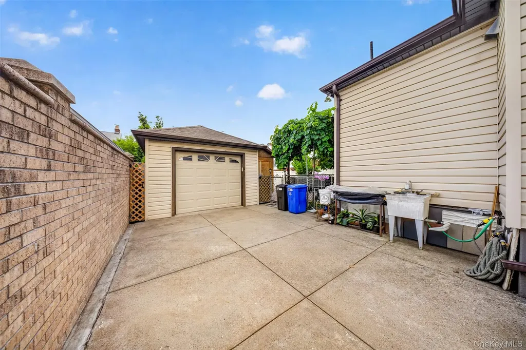 3569 161st Street Flushing NY 11358