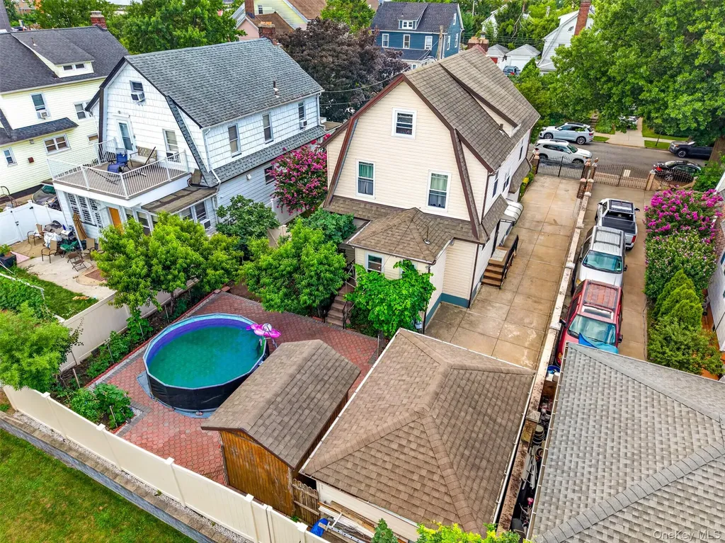 3569 161st Street Flushing NY 11358