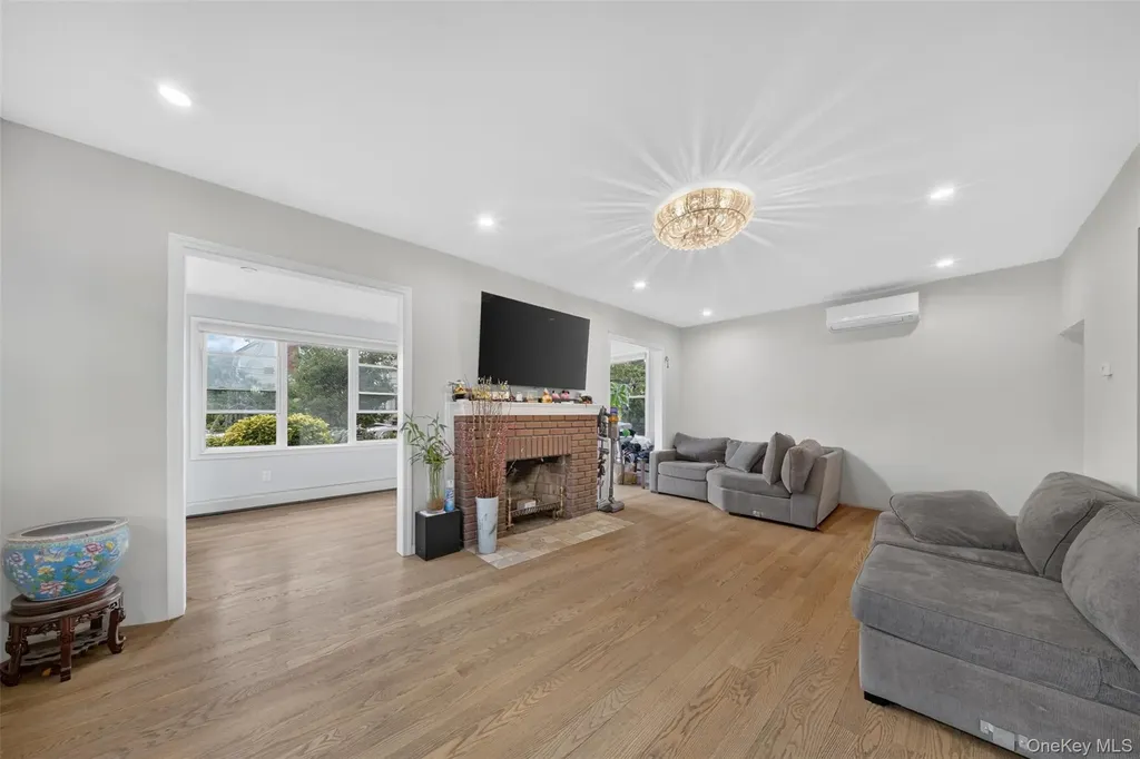 3569 161st Street Flushing NY 11358