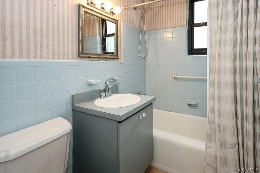 189-19 39th Avenue Flushing NY 11358