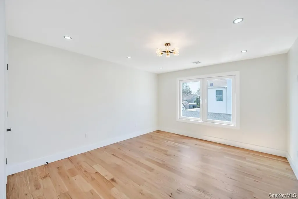 28 S Elm Street Hicksville NY 11801