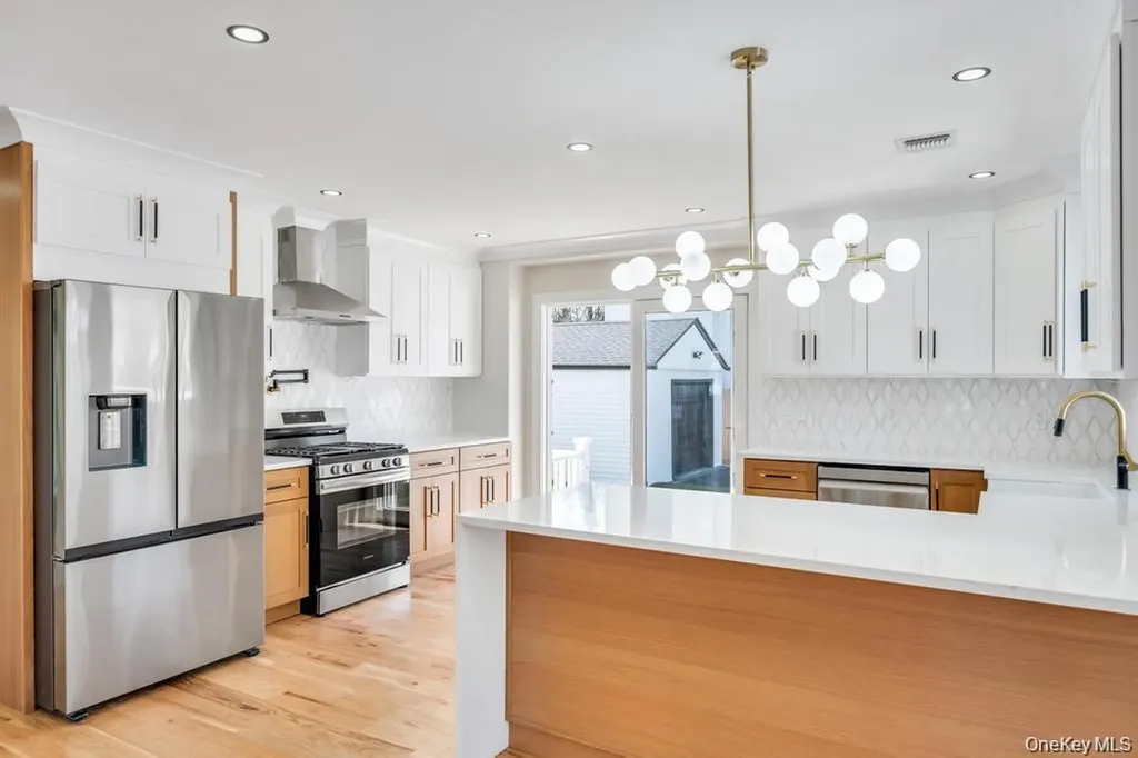 28 S Elm Street Hicksville NY 11801