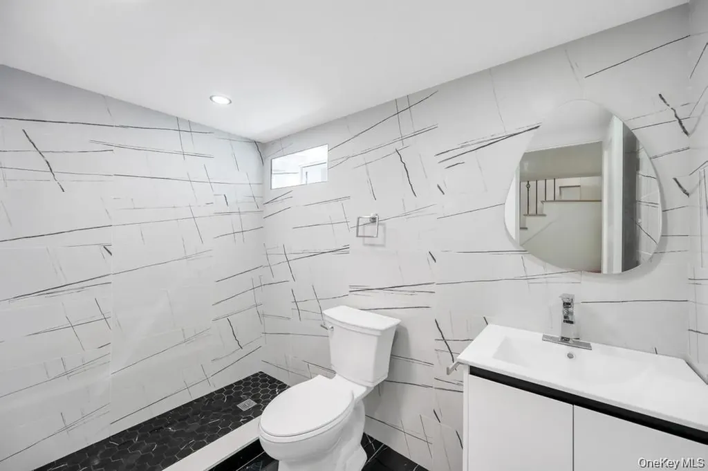 28 S Elm Street Hicksville NY 11801