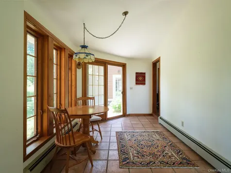 9 Breezy Ridge Road Kinderhook NY 12106