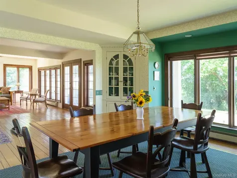 9 Breezy Ridge Road Kinderhook NY 12106