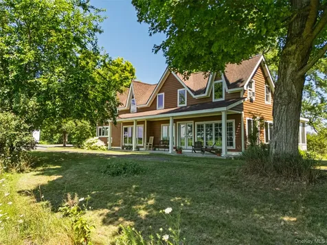9 Breezy Ridge Road Kinderhook NY 12106