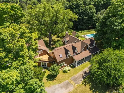9 Breezy Ridge Road Kinderhook NY 12106