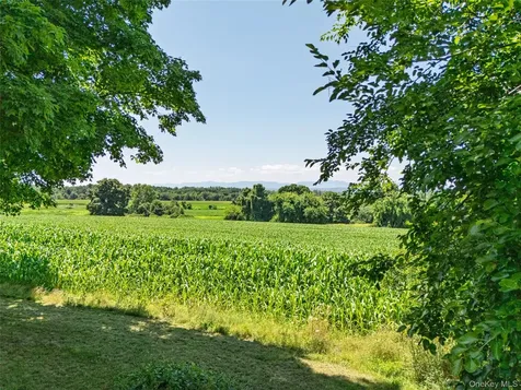 9 Breezy Ridge Road Kinderhook NY 12106