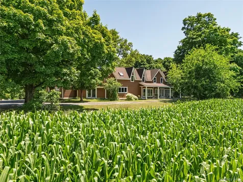 9 Breezy Ridge Road Kinderhook NY 12106