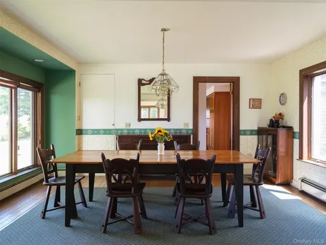 9 Breezy Ridge Road Kinderhook NY 12106