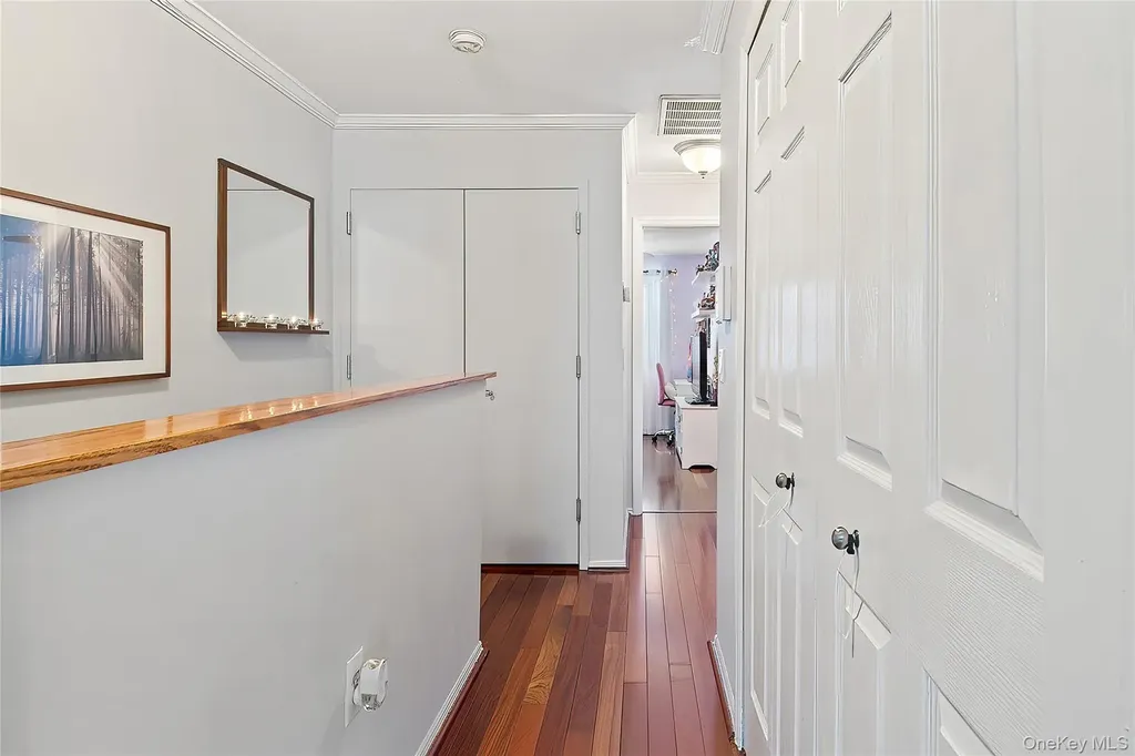 126 Beacon Lane Bronx NY 10473