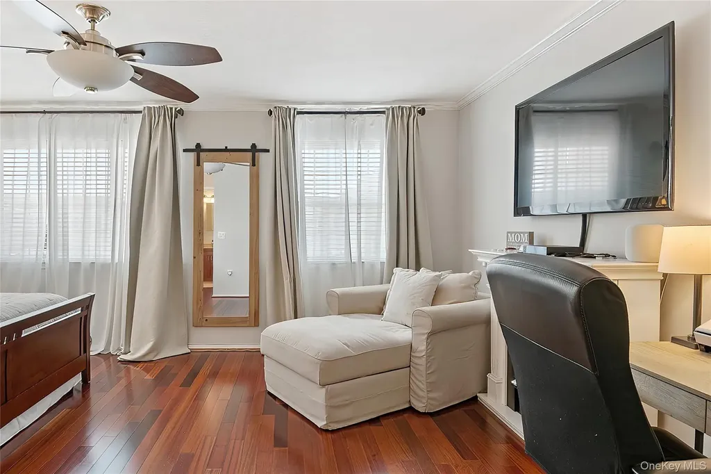 126 Beacon Lane Bronx NY 10473