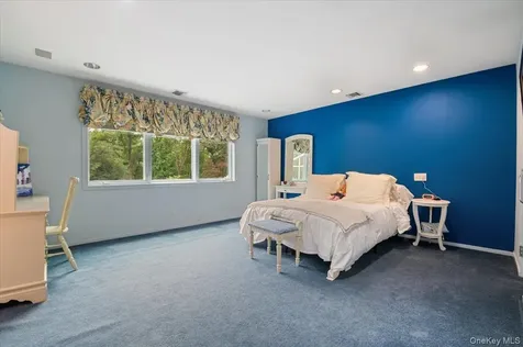 24 Emerson Road Brookville NY 11545