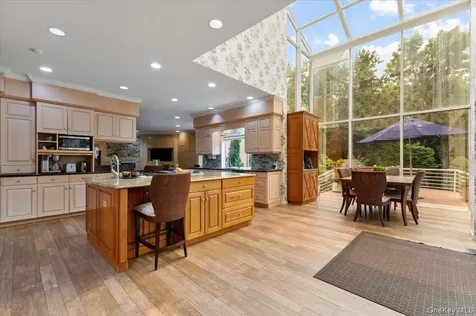 24 Emerson Road Brookville NY 11545