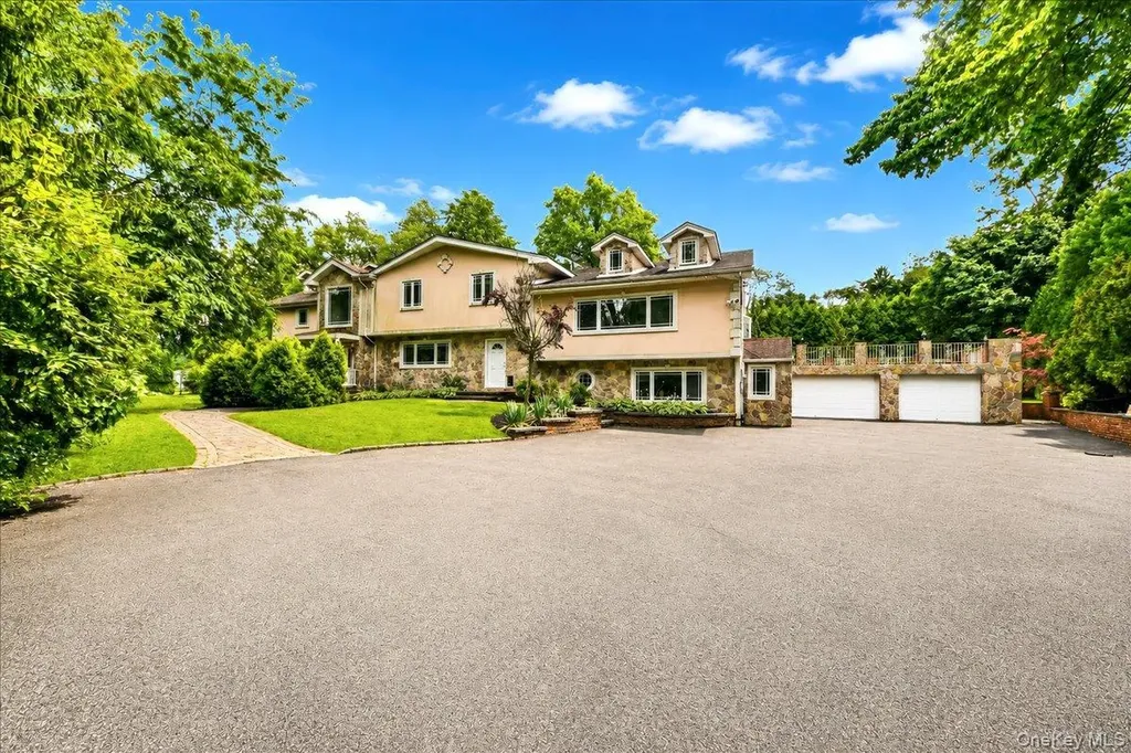 451 Ardsley Road Scarsdale NY 10583