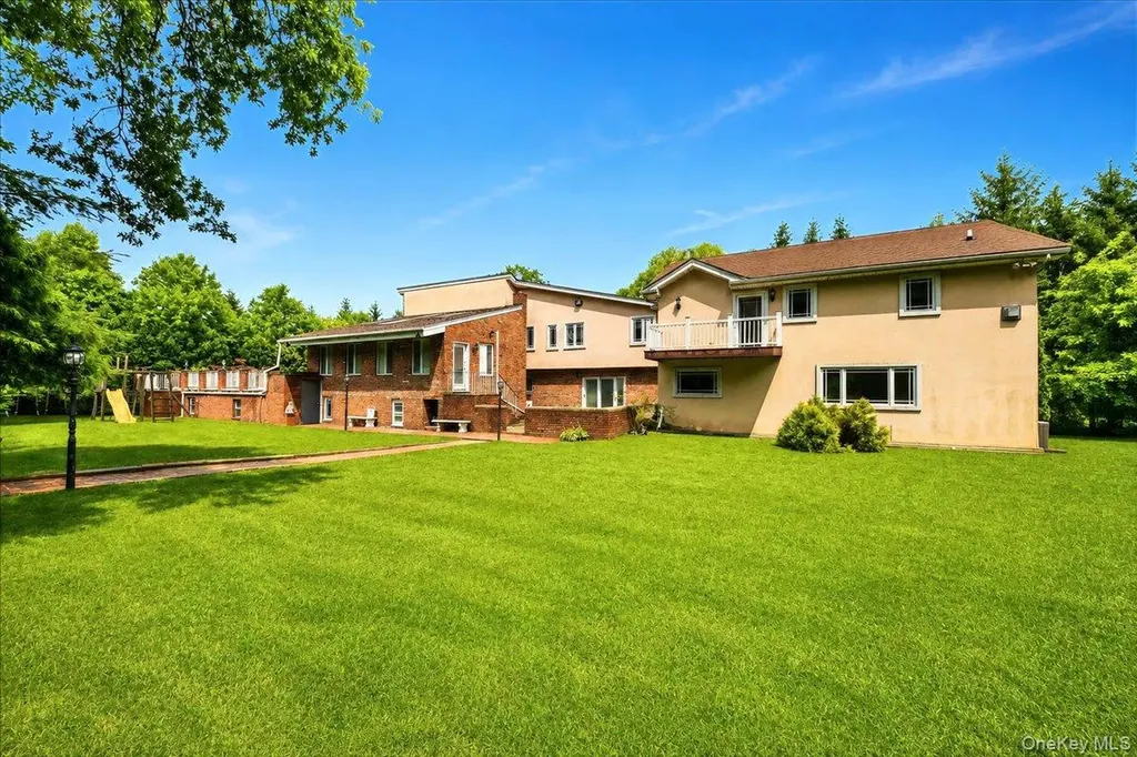 451 Ardsley Road Scarsdale NY 10583