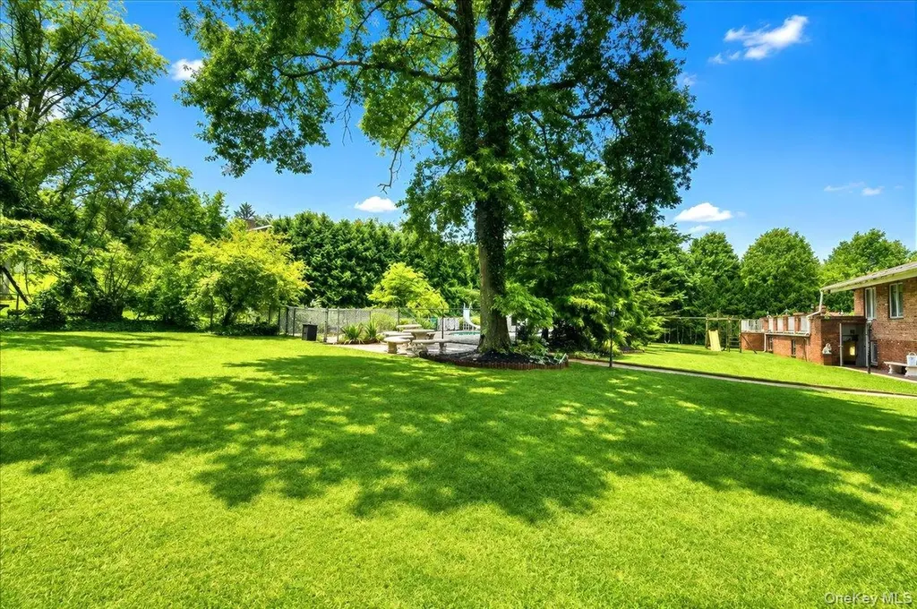 451 Ardsley Road Scarsdale NY 10583