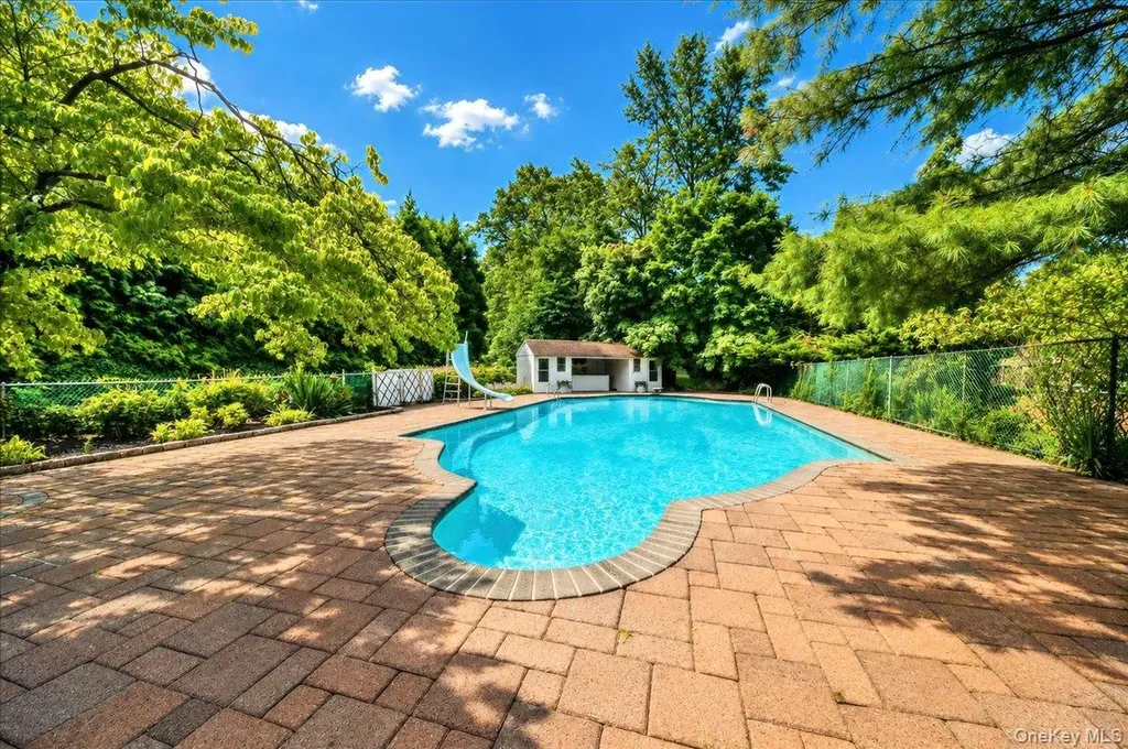 451 Ardsley Road Scarsdale NY 10583