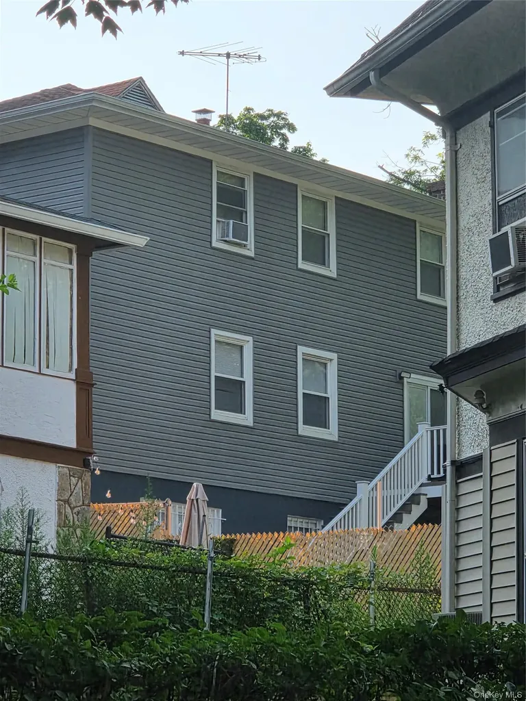 22 Oneida Avenue Mount Vernon NY 10553