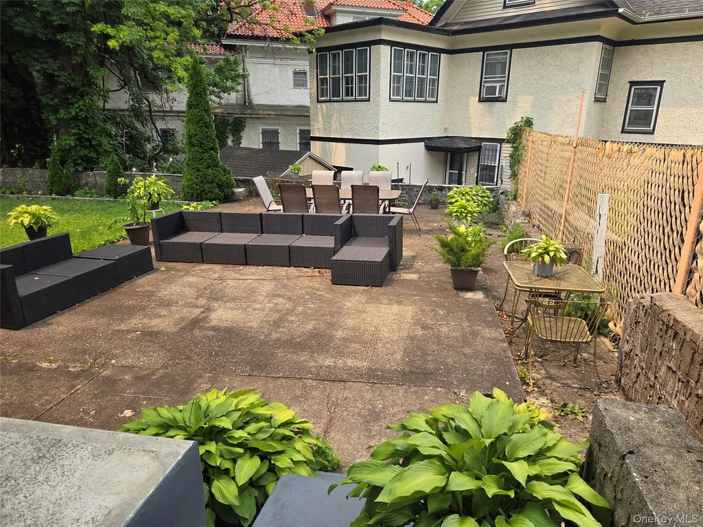 22 Oneida Avenue Mount Vernon NY 10553
